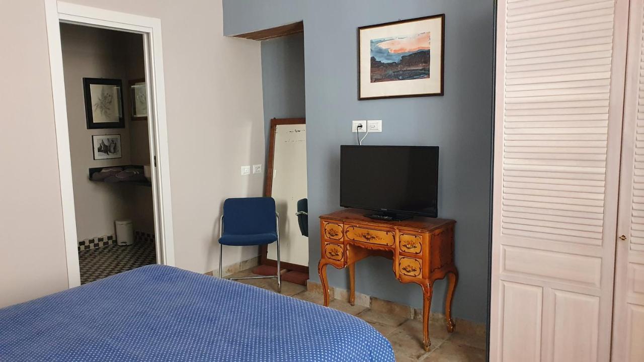 Apartamento Il Miracolo Casa Nápoles Exterior foto