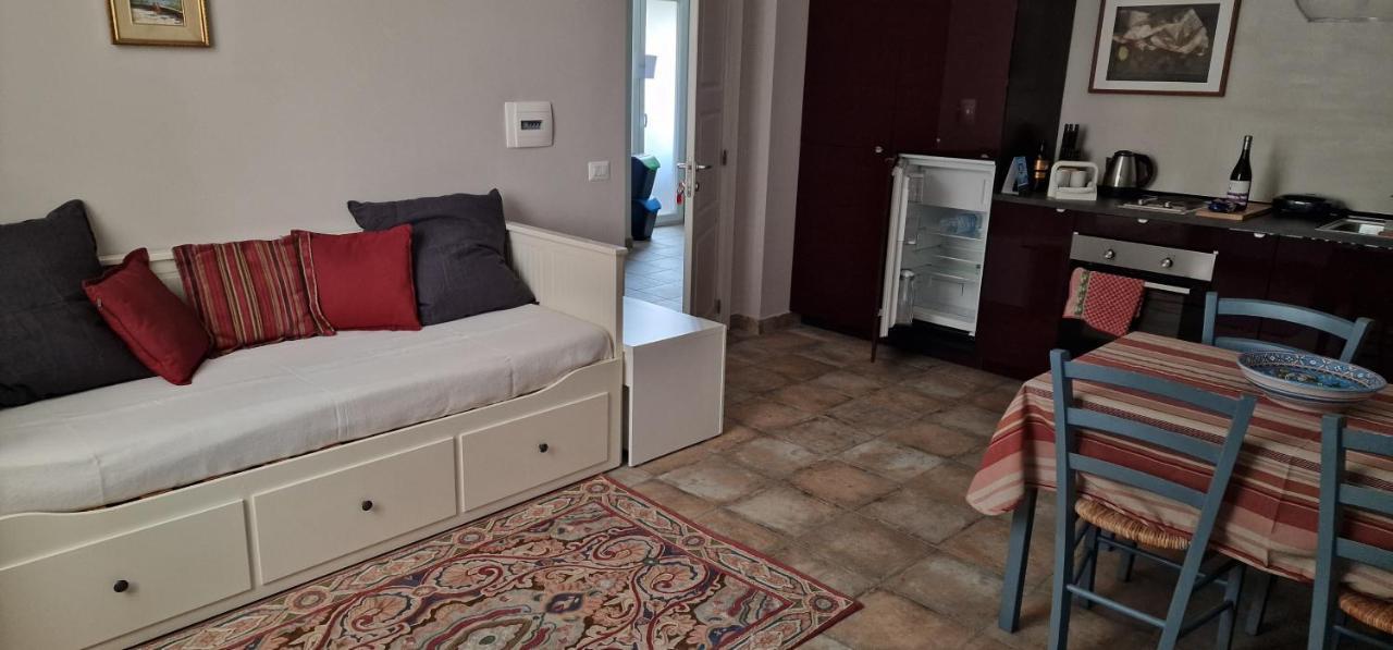 Apartamento Il Miracolo Casa Nápoles Exterior foto